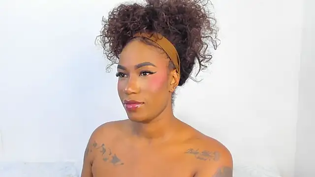 Brandy brown  online show from July 25, 11:57 pm