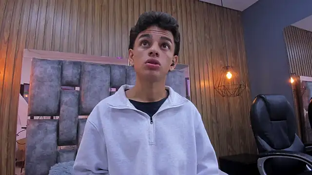 owen  johnson online show from April 22, 12:50 pm