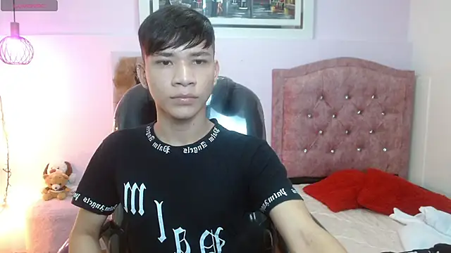 nathanclay online show from September 25, 3:43 am