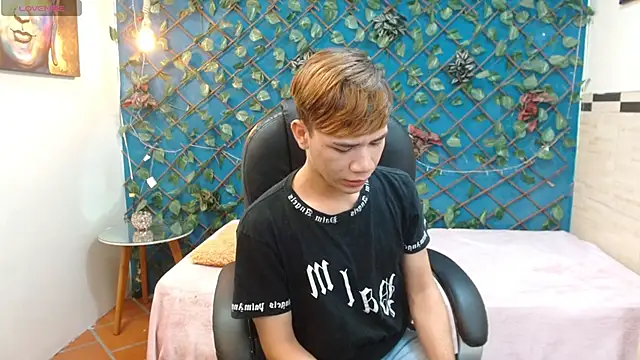 nathanclay online show from March 7, 3:53 pm