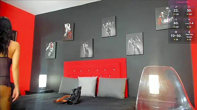 lilyth adam online show from October 10, 7:35 pm