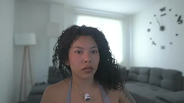 Snapshot of kyria_1 chatting on May 23, 4:44 pm kyria 1 online show from May 23, 4:44 pm