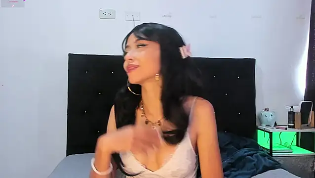Snapshot of brisazanes chatting on May 3, 7:42 pm brisazanes online show from May 3, 7:42 pm
