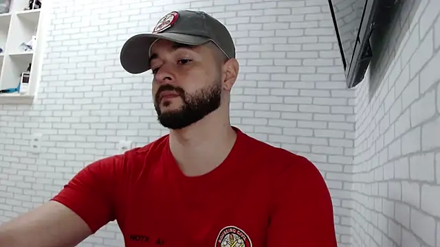 Snapshot of BombeiroHotx chatting on November 6, 11:37 pm BombeiroHotx online show from November 6, 11:37 pm