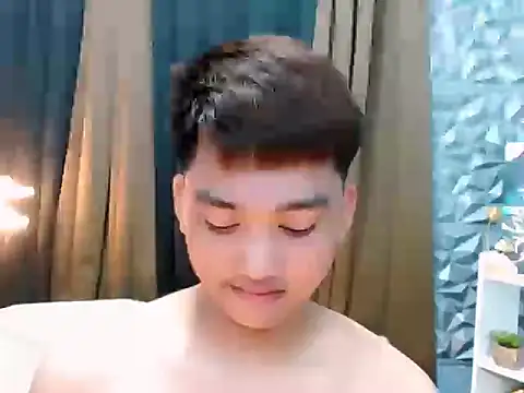 Snapshot of Mister_officer69 chatting on September 10, 3:28 am Mister officer69 online show from September 10, 3:28 am