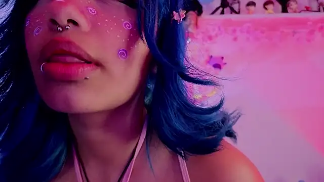 zoelight18 online show from January 9, 9:16 pm