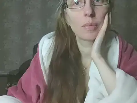 CandiCole online show from April 22, 4:37 am