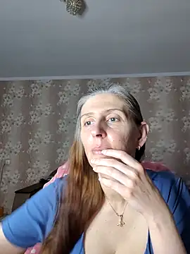 CandiCole online show from June 13, 2:42 am