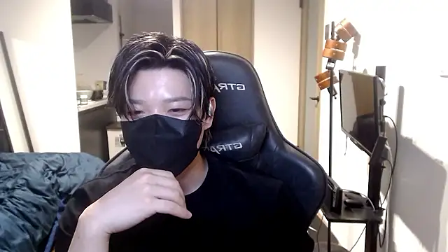 Mei-Tanaka online show from October 3, 2:58 pm