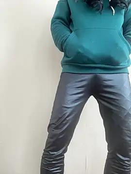 iikangi online show from March 7, 2:08 am