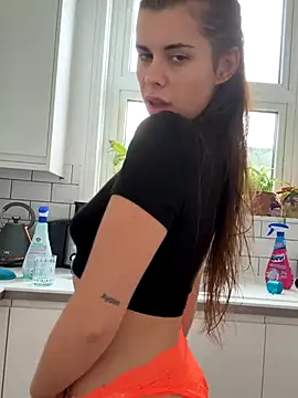 AlitaNova online show from October 3, 11:07 am