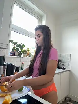 AlitaNova online show from November 9, 10:02 am