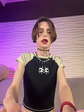 madi snow online show from November 8, 8:07 pm