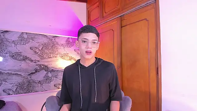 BILLY JAMEES online show from February 6, 11:35 am