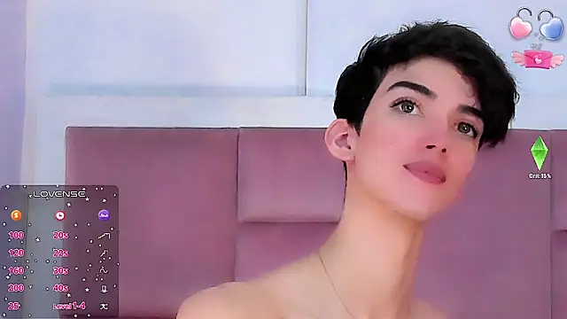 Snapshot of Baby_FenixTS chatting on November 13, 8:19 pm Baby FenixTS online show from November 13, 8:19 pm