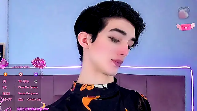 Baby FenixTS online show from December 18, 5:57 am