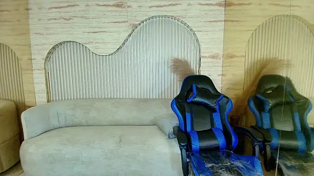 valentina r  online show from October 24, 3:25 am