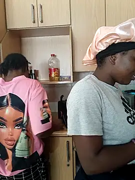 SweetHoney21  online show from February 1, 10:36 am