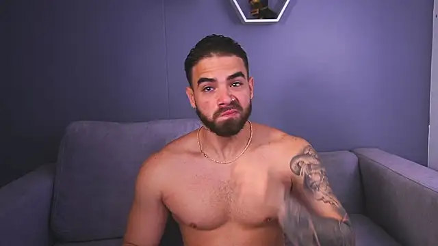 Paul Phoenix online show from November 20, 7:35 pm