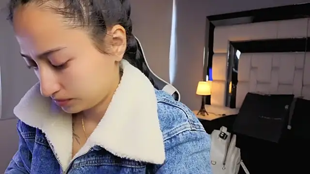 Adhara7 online show from April 10, 7:40 pm