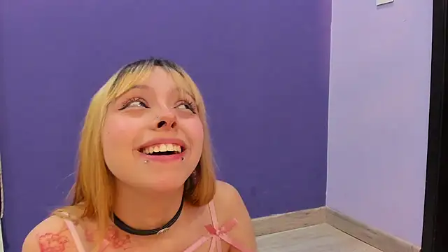 Snapshot of its_bibi chatting on October 29, 1:41 am its bibi online show from October 29, 1:41 am