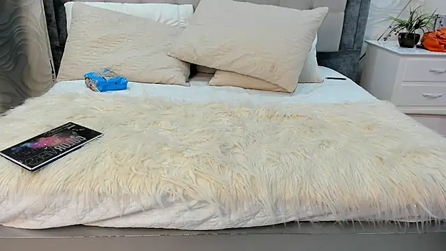 Snapshot of its_bibi chatting on March 19, 3:54 am its bibi online show from March 19, 3:54 am