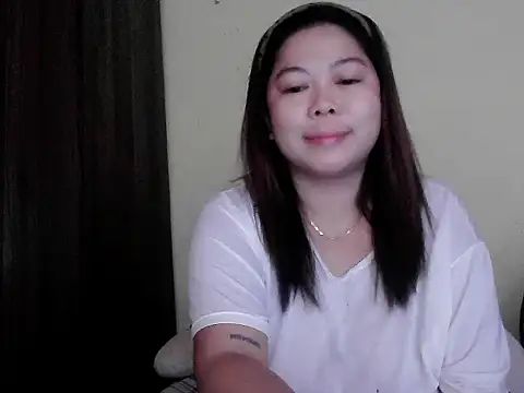 mimi15 online show from May 10, 11:10 pm