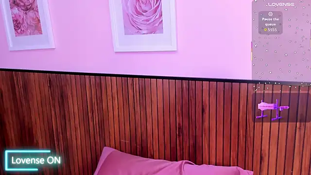 Snapshot of dalia_roses chatting on November 19, 12:54 am dalia roses online show from November 19, 12:54 am