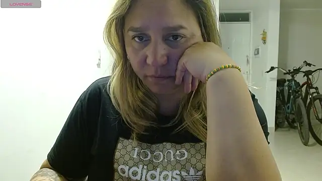 Snapshot of haashkyo chatting on May 16, 7:05 am haashkyo online show from May 16, 7:05 am