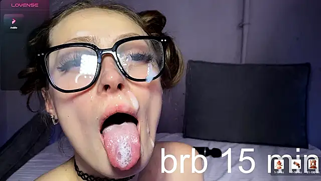 Snapshot of cutemilana_sexwife chatting on February 1, 2:26 pm cutemilana sexwife online show from February 1, 2:26 pm