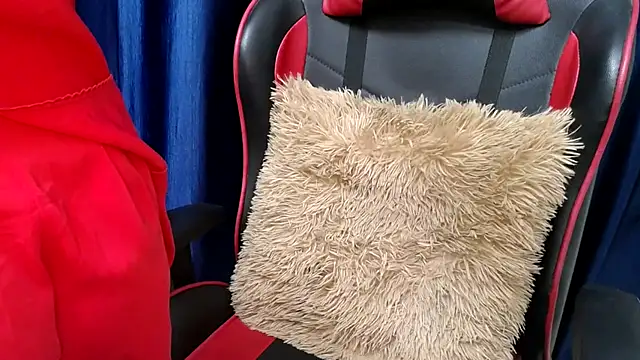 niya-cute online show from October 23, 7:45 pm