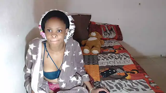 EssenceLovers online show from April 13, 9:37 am