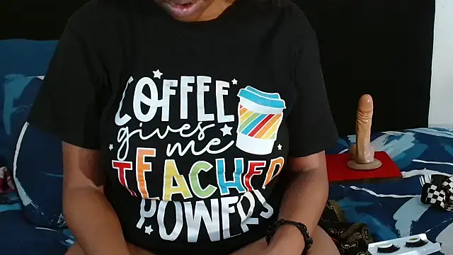 Snapshot of CreamySexyPussy chatting on November 17, 6:52 am CreamySexyPussy online show from November 17, 6:52 am