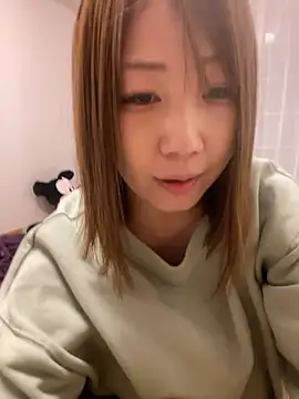 Snapshot of h415a812 chatting on October 21, 11:22 am h415a812 online show from October 21, 11:22 am