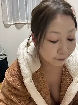 Snapshot of h415a812 chatting on November 11, 9:20 am h415a812 online show from November 11, 9:20 am