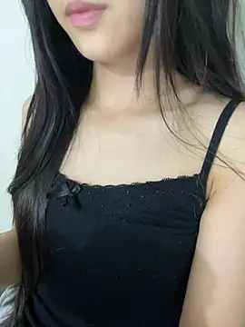 Snapshot of Desi_sara chatting on June 3, 2:44 pm Desi sara online show from June 3, 2:44 pm
