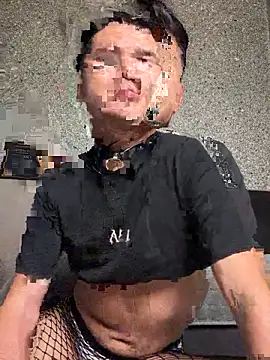 Snapshot of urbillyboi chatting on October 21, 1:12 pm urbillyboi online show from October 21, 1:12 pm