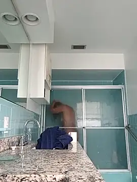 sarahkat86 online show from March 13, 10:27 pm