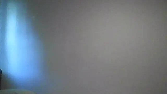 Snapshot of sarahkat86 chatting on May 27, 10:18 pm sarahkat86 online show from May 27, 10:18 pm