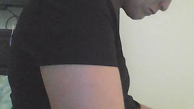 Snapshot of sarahkat86 chatting on June 6, 10:58 pm sarahkat86 online show from June 6, 10:58 pm