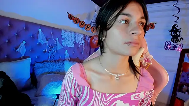 Snapshot of Jade_rey_ chatting on October 17, 7:27 pm Jade rey online show from October 17, 7:27 pm