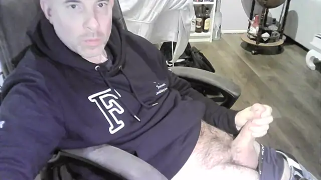 Snapshot of Chrisprngr chatting on October 2, 11:56 pm Chrisprngr online show from October 2, 11:56 pm