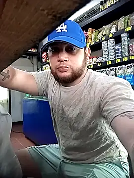 Snapshot of Catire10_ chatting on October 15, 1:44 pm Catire10 online show from October 15, 1:44 pm