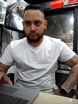 Snapshot of Catire10_ chatting on October 21, 1:56 pm Catire10 online show from October 21, 1:56 pm