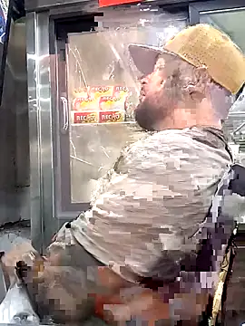 Snapshot of Catire10_ chatting on October 31, 1:45 pm Catire10 online show from October 31, 1:45 pm