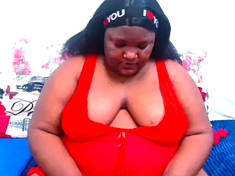 Snapshot of ChubbyBoobsxxx chatting on October 28, 6:28 am ChubbyBoobsxxx online show from October 28, 6:28 am