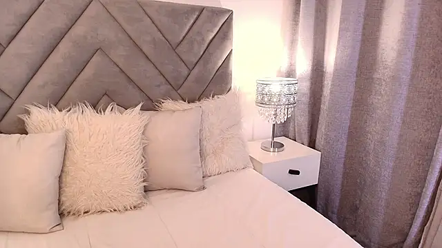 Snapshot of sara_owens7 chatting on May 21, 1:56 am sara owens7 online show from May 21, 1:56 am