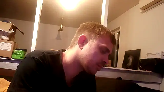 Snapshot of Bikerhot883hd chatting on October 1, 8:15 pm Bikerhot883hd online show from October 1, 8:15 pm