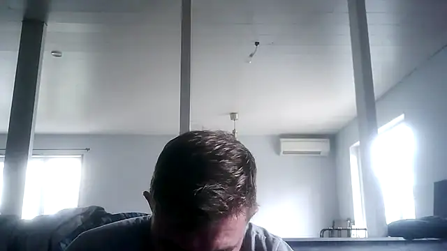 Snapshot of Bikerhot883hd chatting on November 16, 1:39 pm Bikerhot883hd online show from November 16, 1:39 pm