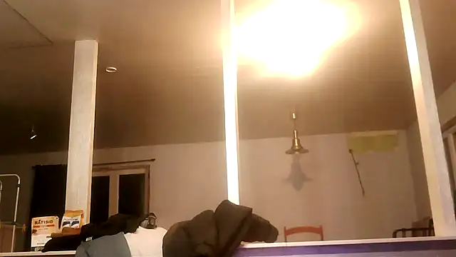 Snapshot of Bikerhot883hd chatting on December 3, 9:35 pm Bikerhot883hd online show from December 3, 9:35 pm